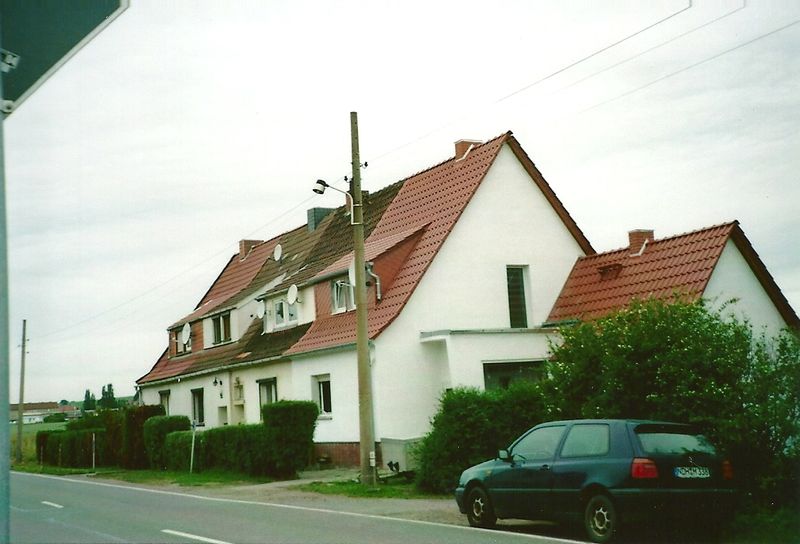 4 R Wohnung im 1 Fam. Haus mit Garten, Terrasse, Carport